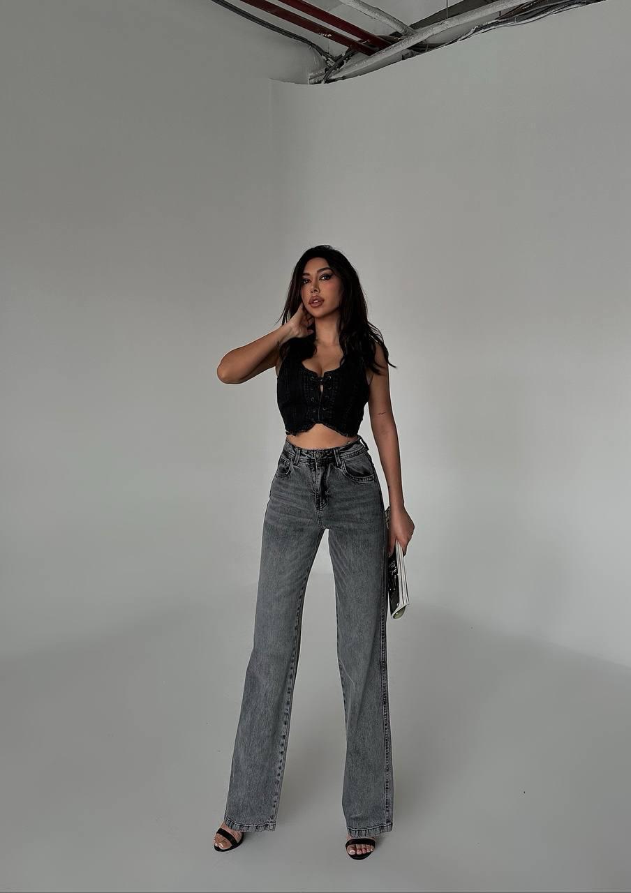 STRAIGHT FIT JEANS